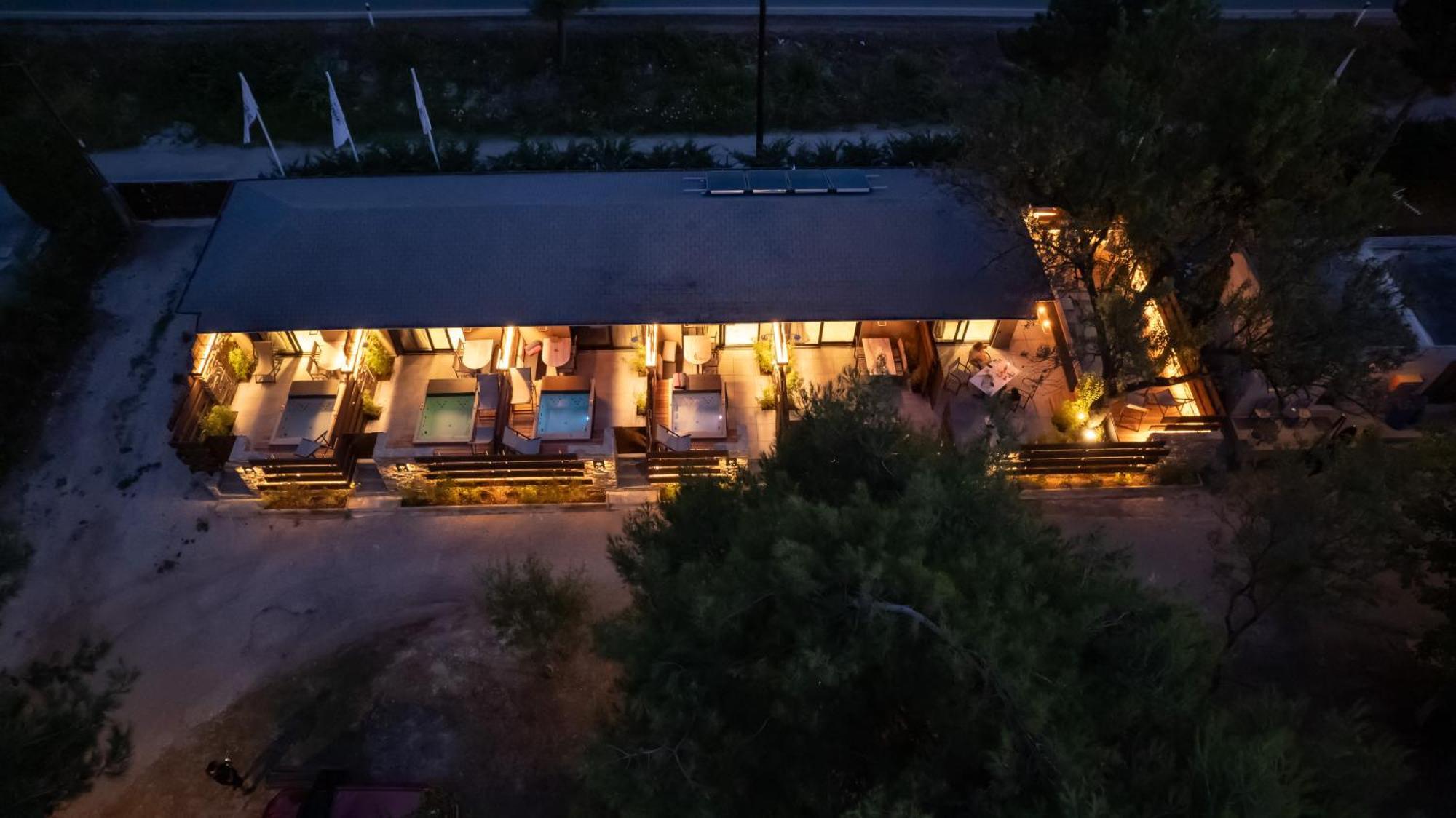 Sylvia Camping & Luxury Suites, Panel Hospitality Homes & Villas Litochoro Exterior photo