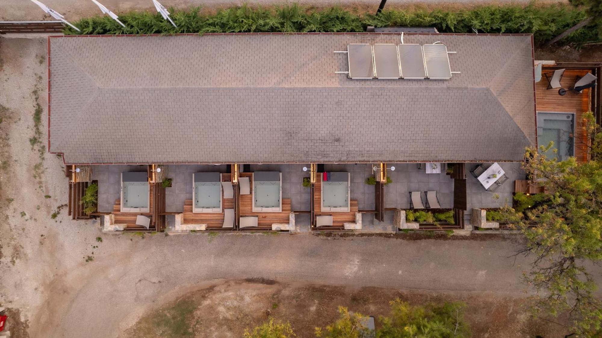 Sylvia Camping & Luxury Suites, Panel Hospitality Homes & Villas Litochoro Exterior photo